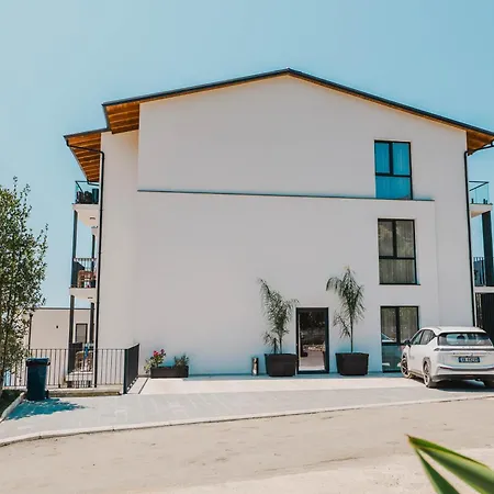 Promar & Apartment Himare