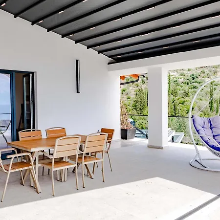 Promar & Apartment Himare