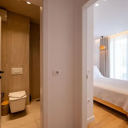 Promar & Apartment Himare